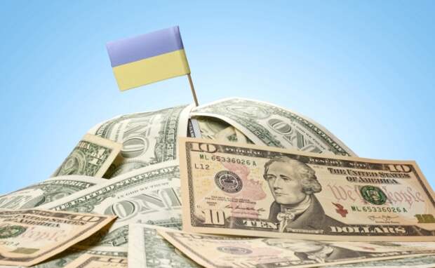 Bloomberg: Киев из кожи вон лезет, чтобы не погашать долг перед РФ