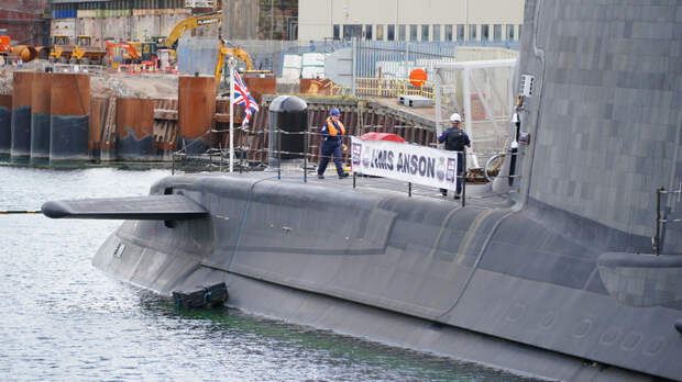 Daily Mail: британская подлодка HMS Anson прибыла в Аравийское море