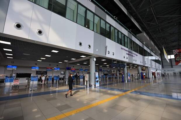 В аэропорту Владивостока массовые задержки рейсов 31 декабря