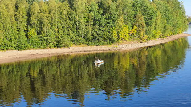 Рыбаки на реке Свирь
