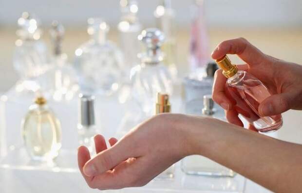Как продлить стойкость любого парфюма: 7 хитростей, о которых молчат консультанты в магазинах