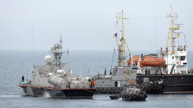 Ракетный катер Прилуки (U153) военно-морских сил Украины уходит из Севастополя. Архивное фото