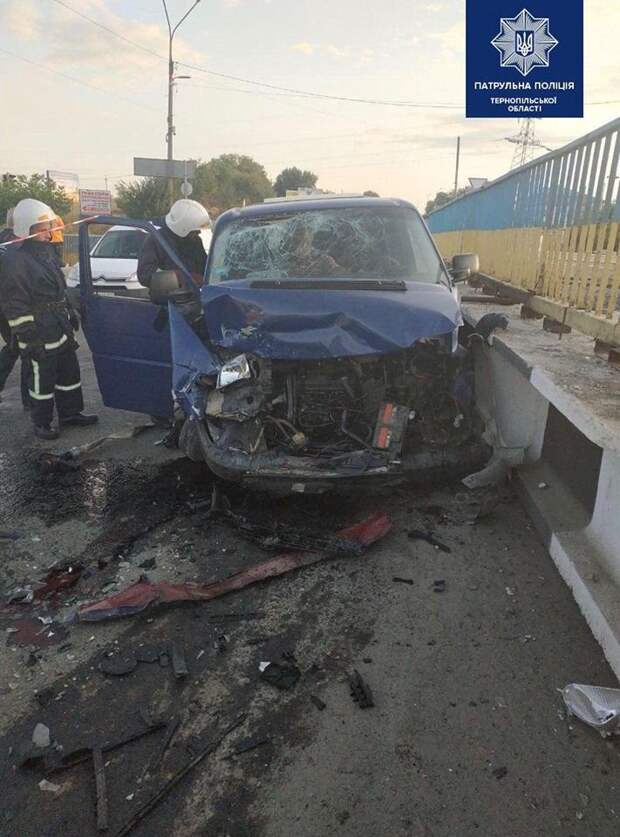 В аварии пострадали 3 человека, которых госпитализировали в лечебное учреждение. авария, авария дня, авто, авто авария, видео, дтп, пьяный за рулем