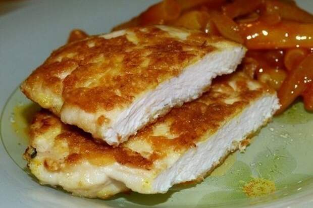 Куриное филе под  сырной хрустящей корочкой