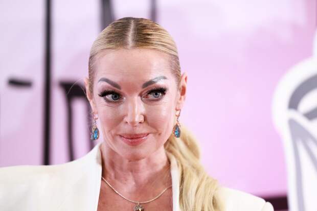 Почему Анастасия Волочкова превратилась в женщину-скандал