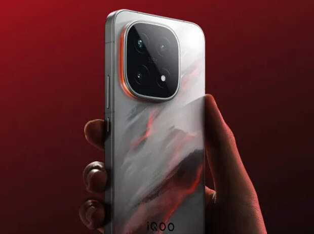 7000 мАч, 100 Вт, IP69, беспроводная зарядка, USB 3.2, зум 100х, Snapdragon 8 Elite Gen 5 и экран AMOLED QHD от Samsung. В Китае начали принимать заказы на iQOO 15