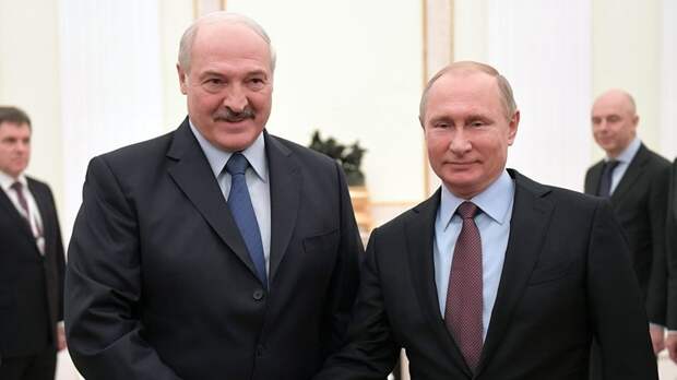Лукашенко поздравил Путина с днём рождения