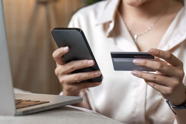 Юрист Павлова: перевод самому себе свыше 200 тысяч может вызвать подозрения