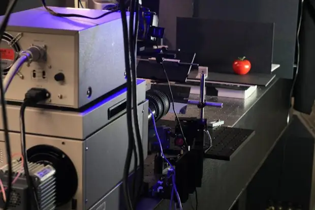 Камера, снимающая 580 000 000 000 кадров в секунду