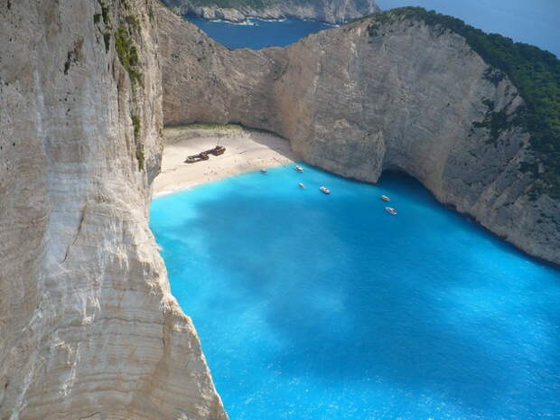 Бухта Навайо (Navagio Beach). Остров Закинф, Греция