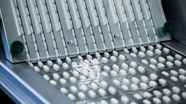 Ни один зарубежный производитель не прекратил поставки лекарств в РФ