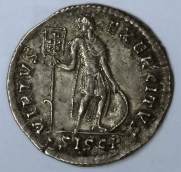 Hoxne Hoard монеты реверс. /Фото: inteng-storage.s3.amazonaws.com