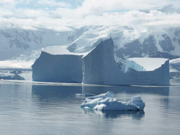 Льды Антарктиды тают с катастрофической скоростью, не имеющей аналогов в истории 