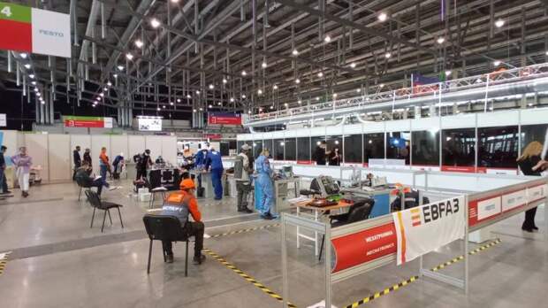 Технологии будущего: как проходит WorldSkills Hi-Tech в Екатеринбурге