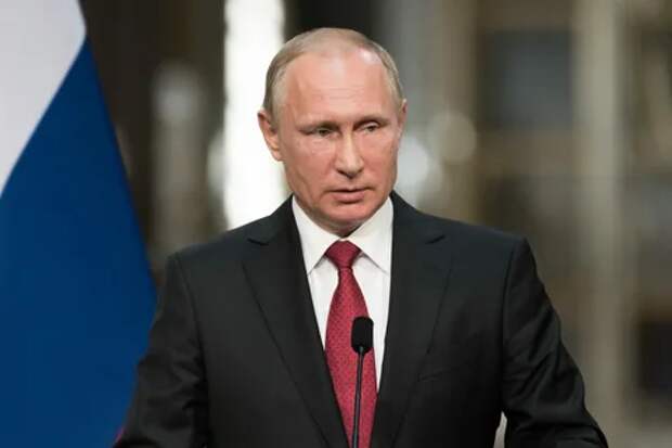 Уж август близится, а Путина все нет