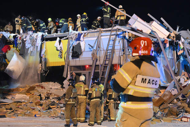 Мэр Новосибирска: разбор завалов обрушившегося торгового центра продолжится