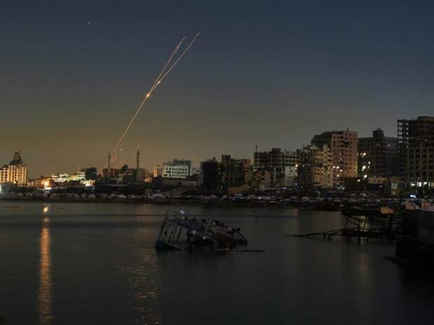 Fars: иранские системы ПВО работают по целям в небе на юго-востоке страны