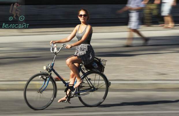 Велобогини, способные даже в пасмурный день поднять настроение велосипед, девушка на велосипеде, девушки