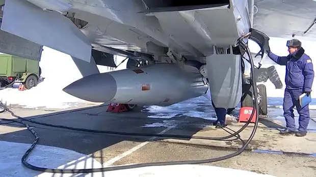 ВКС России впервые применили на Украине гиперзвуковые ракеты "Кинжал"