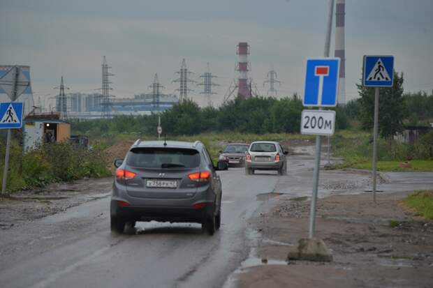 Извечный вопрос: сколько бюджетных денег выделяют на дороги в России