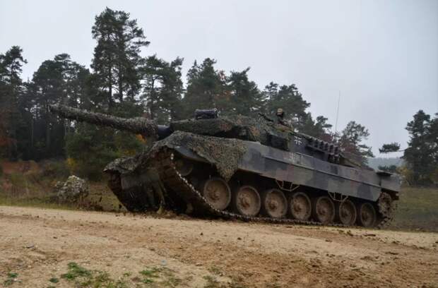 Минобороны: ВС России за сутки уничтожили три танка Leopard
