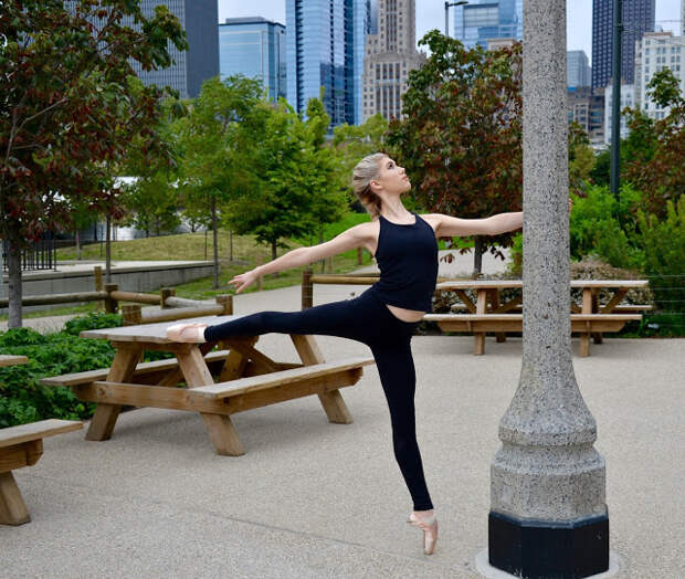 chicago, dancer, city, ballet, active wear, garage clothing