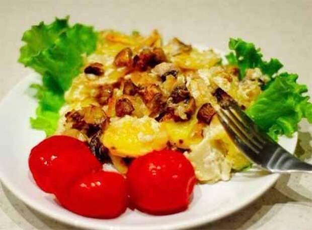 картофель с шампиньонами в сметане