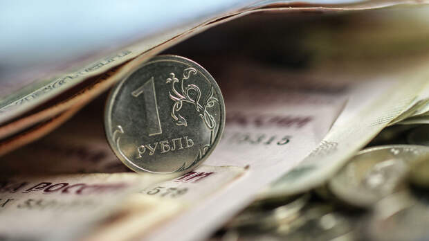 Рубль снова стал одной из самых недооцененных валют мира по индексу бигмака
