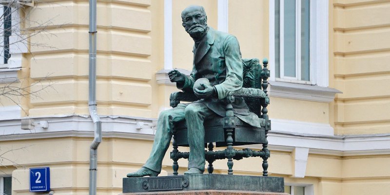 Пользователей у аудиогида приложения «Узнай Москву» становится все больше