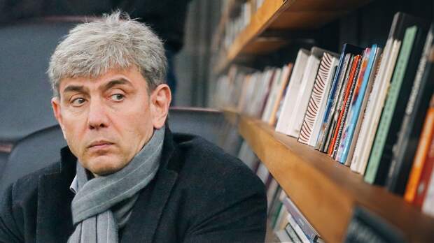 Галицкий назвал единственную книгу, которую перечитал за 30 лет: его выбор многих удивит