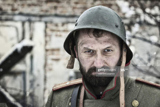 Officer - Russian army Officer - Russian army