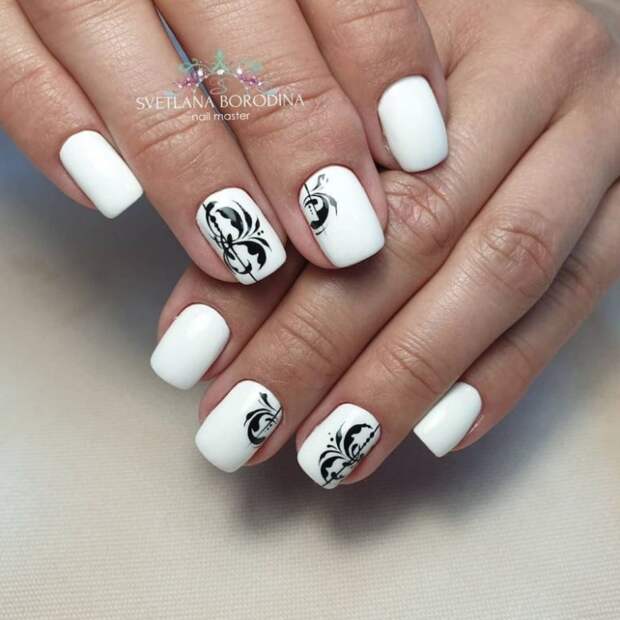 Белый маникюр на короткие ногти
