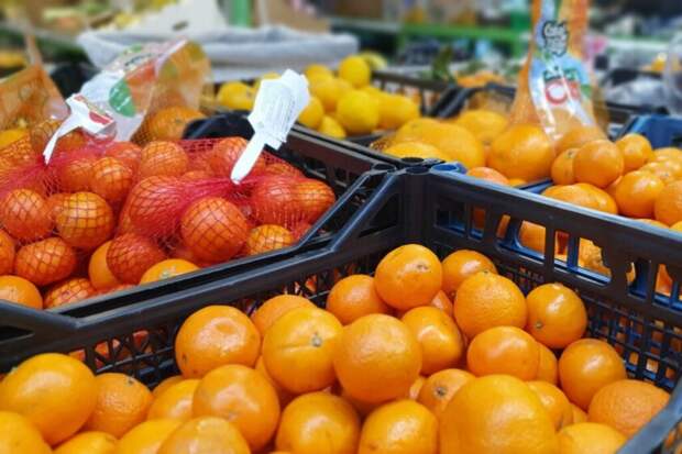 Новогодний лайфхак: косметика из средства для уборки из мандариновых корок