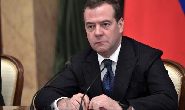 Дмитрий Медведев: Теперь зеленский – никто и звать его никак