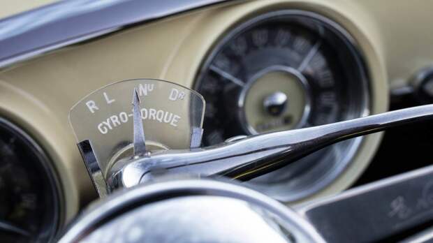 Концептуальный родстер реактивной эры Dodge Firearrow II
