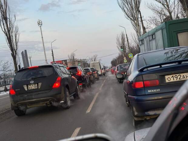 Огромная пробка на проспекте генерала Данилова в Макеевке https://t.me/webmoney_dn/312303