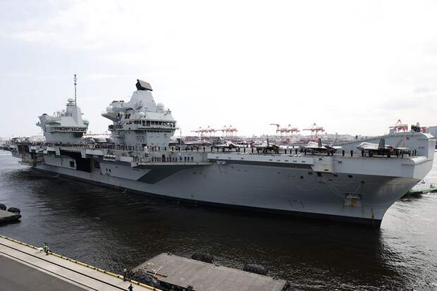 Британия готовит авианосец «Принц Уэльский» к отправке на Ближний Восток