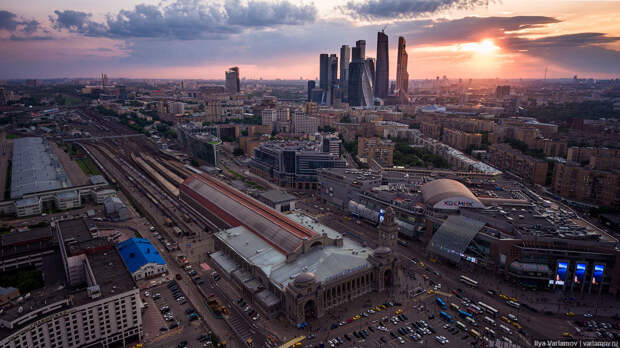 Полет над Москвой