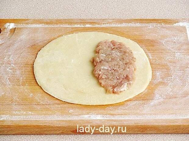 лепим чебурек