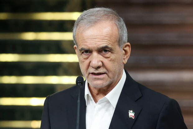 Президент Ирана принес извинения соседним странам за ракетные удары