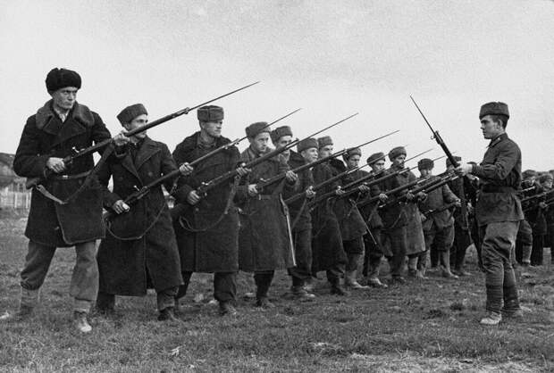 Воины народного ополчения. Борис Вдовенко, 24 октября 1941 года, г. Москва, МАММ/МДФ. 