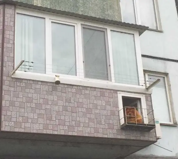 22 фото балконов и лоджий, которые вызывают восхищение, смех и много вопросов