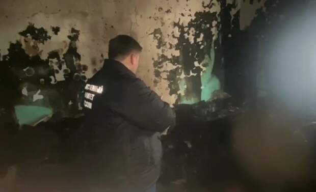 СК: в загоревшемся доме в Балашихе жили 11 человек, восемь из них — иностранцы