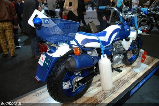 Мотоцикл Suzuki Van Van 125 Marine 2011