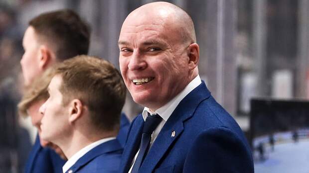 «Это неприятно». Разин попросил журналиста покинуть пресс-конференцию, но позже извинился и выслушал вопрос