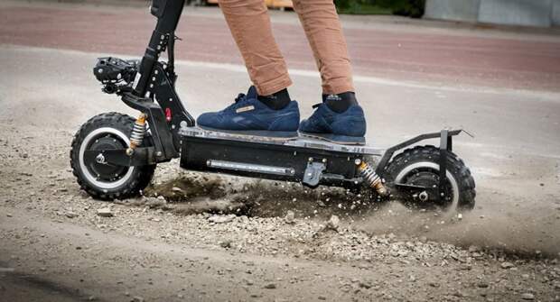 Пьяному самокатчику дали 10 суток за отказ от проверки на трезвость