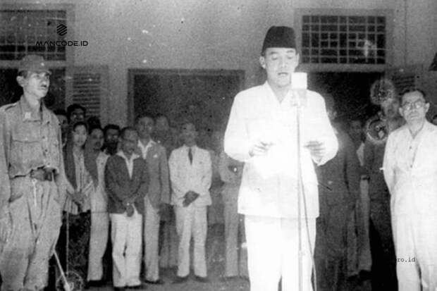 Преддверие независимости Индонезии: путч местного масштаба