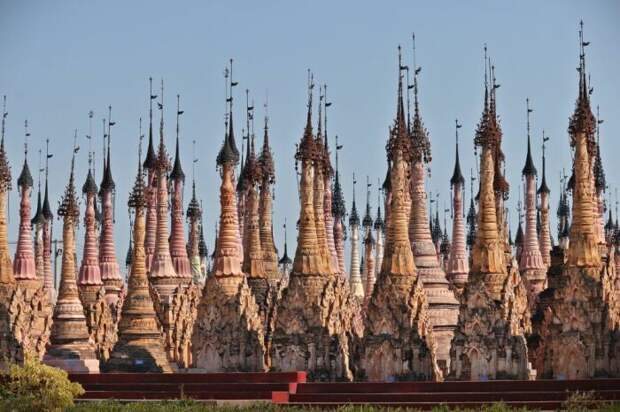 Многие ступы сохранили свою первозданную красоту, несмотря на время и безжалостную природу (Деревня Па-О, Мьянма). | Фото: halfhalftravel.com. Многие ступы сохранили свою первозданную красоту, несмотря на время и безжалостную природу (Деревня Па-О, Мьянма). | Фото: halfhalftravel.com.