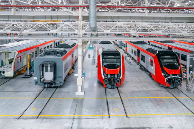 Российский завод выпустил 87 грузовых магистральных электровозов и 19 скоростных электропоездов