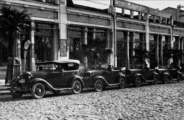 Сочи при СССР. Как выглядел знаменитый город-курорт?